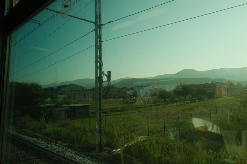 Campiña italiana desde la ventana del tren