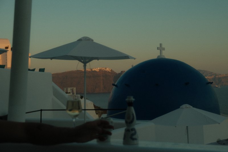 Copa de vino con vista a la caldera